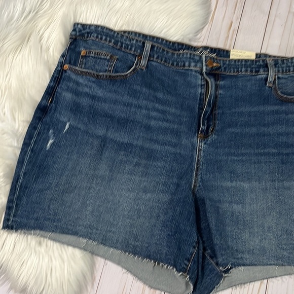 Universal Thread Boyfriend Shorts Size 26W NWT - Picture 2 of 12